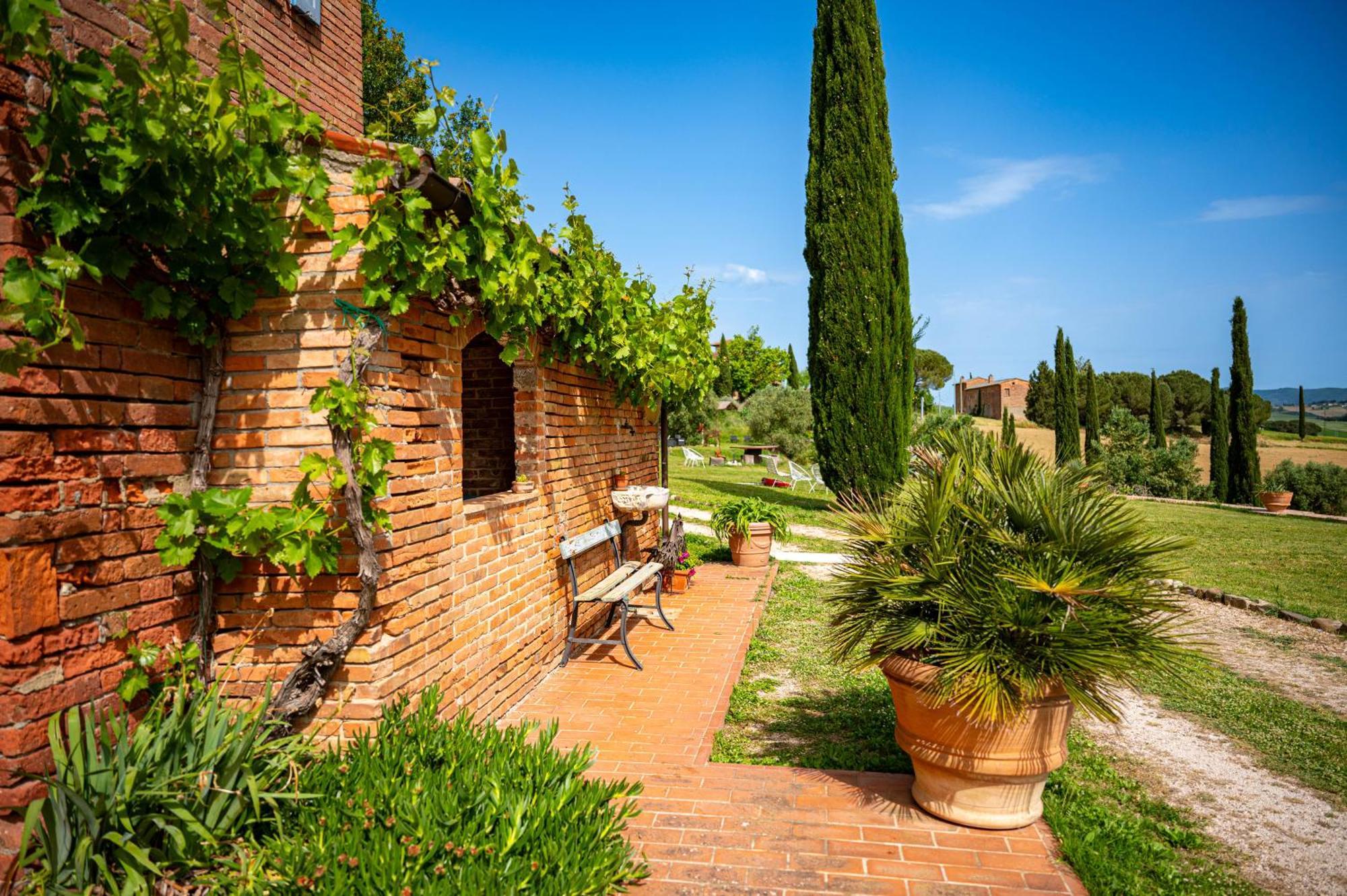 Agriturismo Poggio Antico Binami Luaran gambar